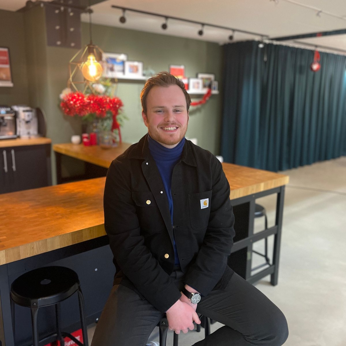Maxdoro's tweet photo. Welkom terug, Justin van Ziel! 🙋‍♂️ Sinds zijn stage in 2017 is hij nu officieel terug op 'het oude nest' als Full Stack Developer en Cloud Engineer. 🚀 Succes, Justin! 🤗

Kom je ook werken bij Maxdoro? Ontdek de mogelijkheden: 👉👉 https://t.co/A8cJT56w10

#maxdoro #team https://t.co/luQiUZd58x