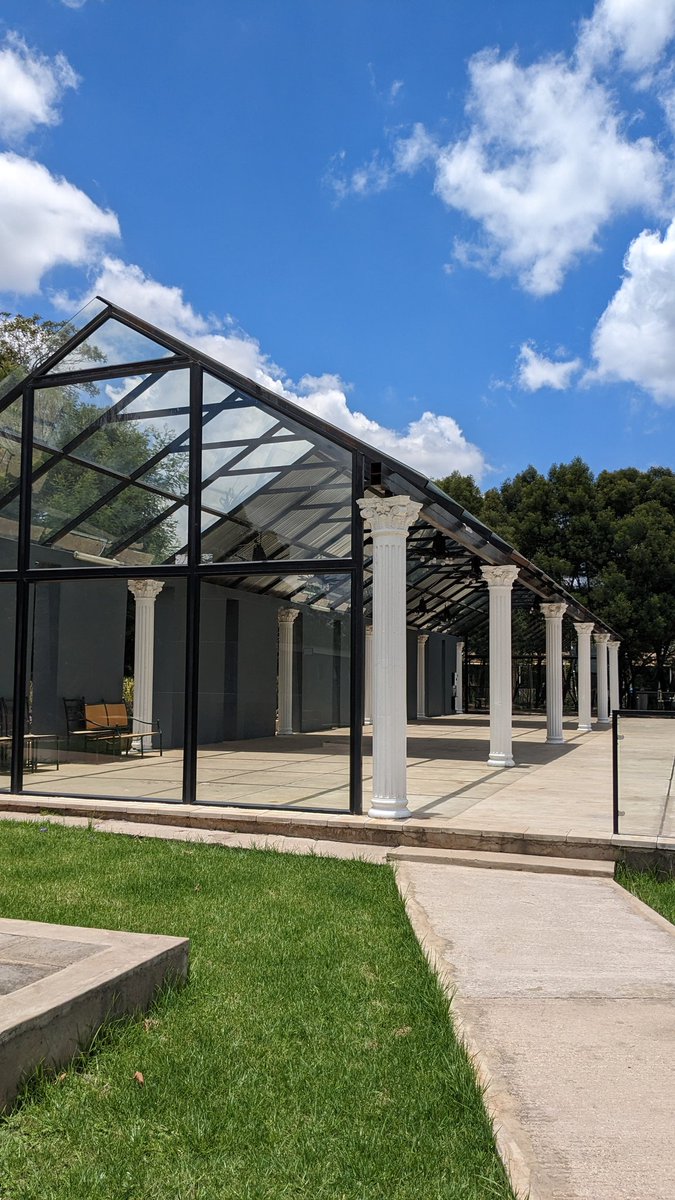 I found the most beautiful black owned wedding and events venue in Bronkhorstspruit just about 40-50 minutes from Pretoria, it's called Meander Estate🥰. They also have lovely accommodation and really great service. Let's support them beloveds.