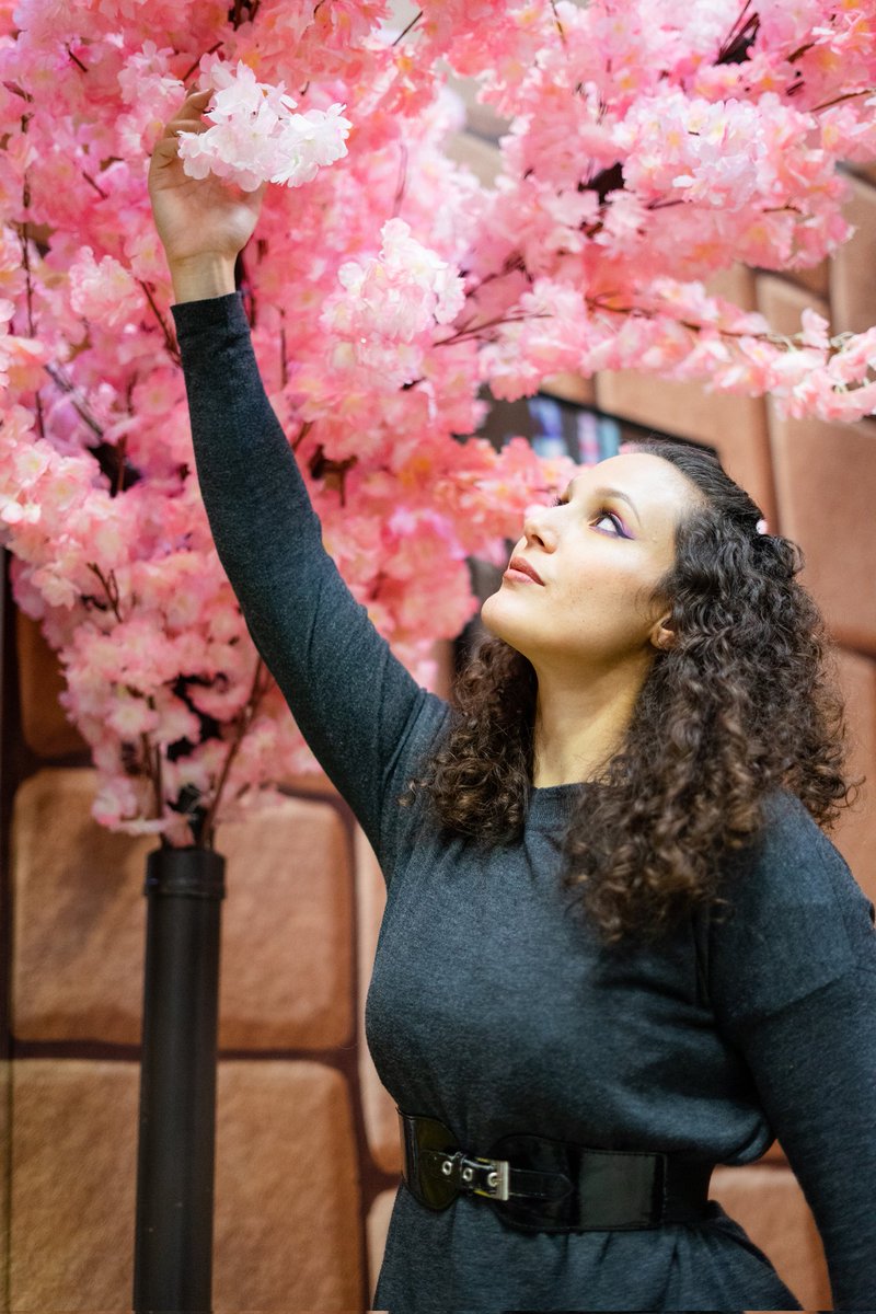 Cher 2023, ça y est on se quitte.
Au delà de se quitter, je laisse avec toi, mes dernières années d'épreuves, mon travail, mon contrôle &amp; ma zone de confort.
Je laisse à 2024 tout l'inattendu que je n'ai jamais osé accueillir. Je laisse à 2024, la nouveauté &amp; l'expérience.
Merci.