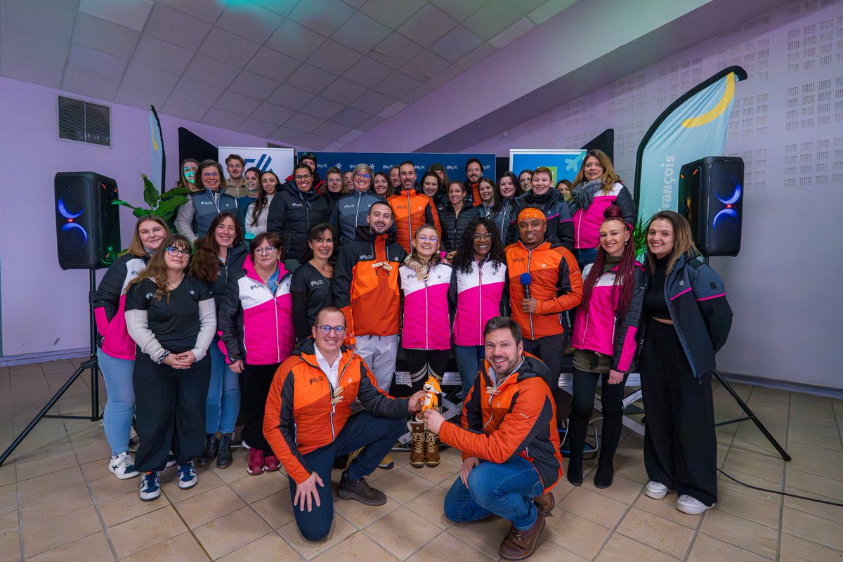 my_SFL's tweet photo. Passation 🔥
Merci à Amaury De Lacoste pour son investissement au sein de la SAEM Saint François Longchamp Tourisme, nous vous souhaitons le meilleur pour la suite de vos projets.
Nous accueillons aujourd'hui avec enthousiasme Jean Sébastien Eymeoud, notre nouveau directeur. https://t.co/447s1NDIyn