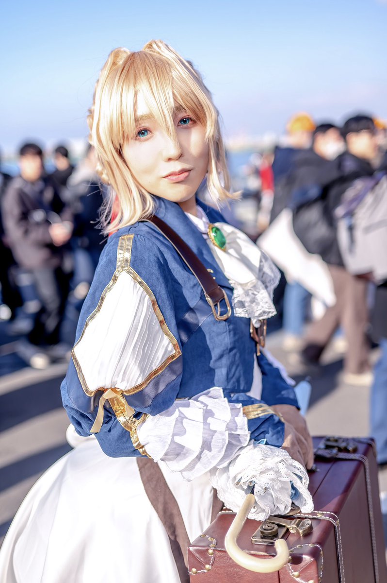 erie_cos's tweet photo. .*コスプレ/ cosplay 

✼••┈┈┈┈┈┈┈┈┈┈••✼

ヴァイオレット・エヴァーガーデン

✼••┈┈┈┈┈┈┈┈┈┈••✼

📷 しゃむむさん @aisino56amamam 

 #C103_コスプレ #c103
 #ほぼ日えりぃコス 335日目

撮影ありがとうございました！
新年なのでタグをリニューアルした(長かった) https://t.co/ytyQn11sOE