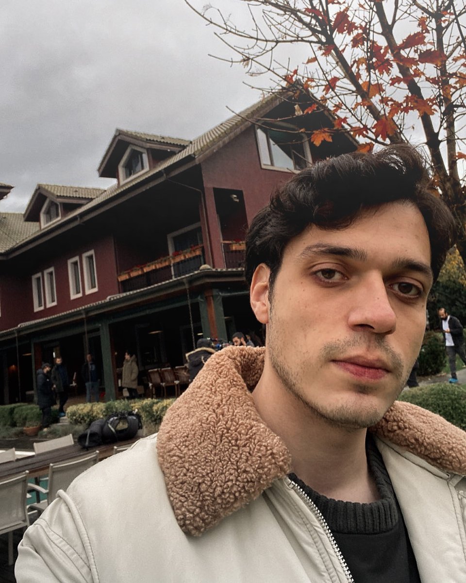 picsofali's tweet photo. Karizma seviyesi halis mi..🫠 

#AliÖnsöz | @theonsoz https://t.co/DHoaRyFXhe