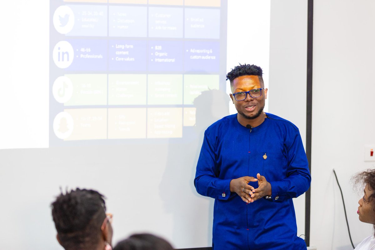 EdwinDelasi's tweet image. AI and Marketing: Pitfalls and Opportunities.

Understanding AI in Marketing: AI is revolutionizing marketing with algorithms, machine learning, and data analysis. It's not just about technology; it's about predicting consumer behavior and personalizing experiences. #AIMarketing