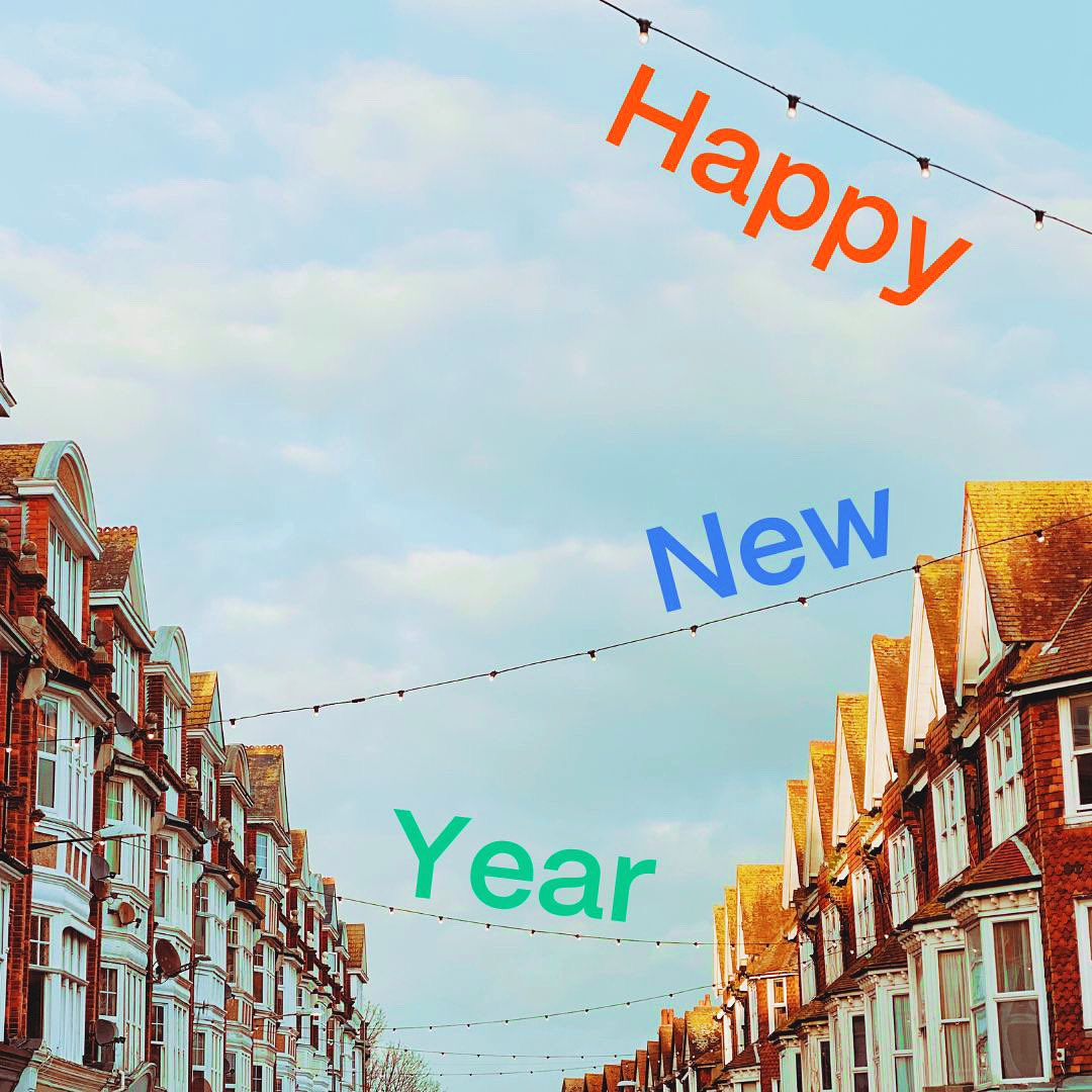 eastbournealive's tweet photo. May 2024 be a year of continued creative opportunities for the town and its people, inspiring partnerships, learning and growth, kindness 🎆 #EastbourneALIVE https://t.co/zrlvQRCEpx