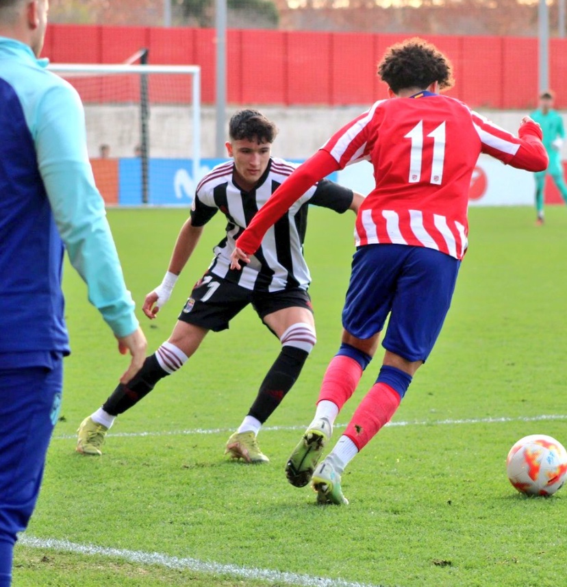 Nacional10x's tweet photo. 3 RFEF (Fichajes)
Fran Vázquez ayudará al Balsicas Atlético tras incorporarse procedente de la EF Aljorra. Lateral o interior con mucho recorrido y trabajo que se adapta tanto a las circunstancias actuales como al contexto de partido https://t.co/WSpbsk06mZ