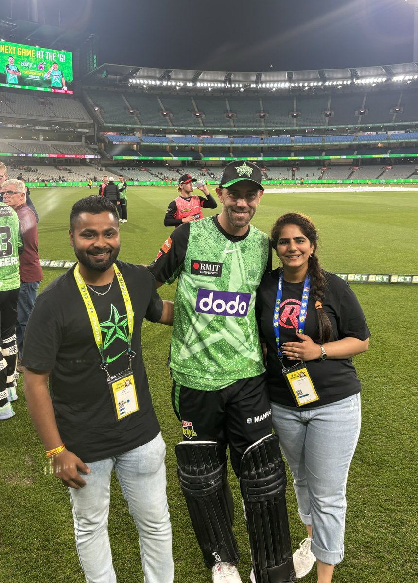 BBL's tweet photo. Got engaged and met Maxi 💍 

Not a bad night for these two! #BBL13 https://t.co/sBEmIUOqbp