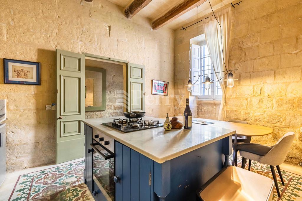 ★ EXCLUSIVE - PROPERTY ALERT ★
• For Sale | Zebbug | House of Character | €625,000
• Ref: HC700102 > bit.ly/48CiDRh

A beautiful 2 bedroom HOUSE OF CHARACTER featuring spacious rooms with high ceilings as well as exposed wooden beams and apertures #Malta