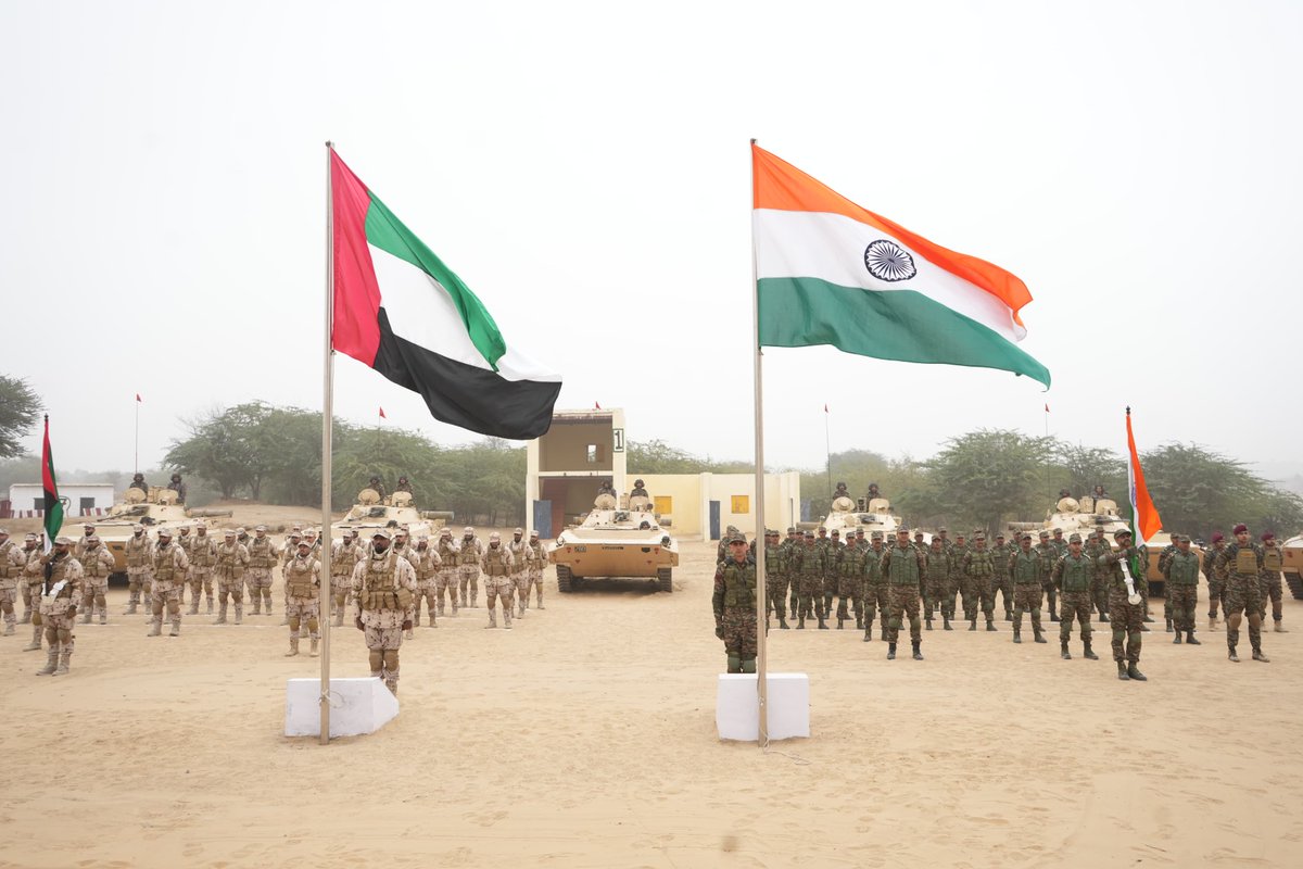 SpokespersonMoD's tweet image. UAE Land Forces contingent arrives in India for the 1st edition of India-UAE Joint #MilitaryExercise 'DESERT CYCLONE.' The exercise, scheduled in Mahajan, Rajasthan, aims at enhancing bilateral military cooperation. #IndiaUAE

More: pib.gov.in/PressReleasePa…
@giridhararamane