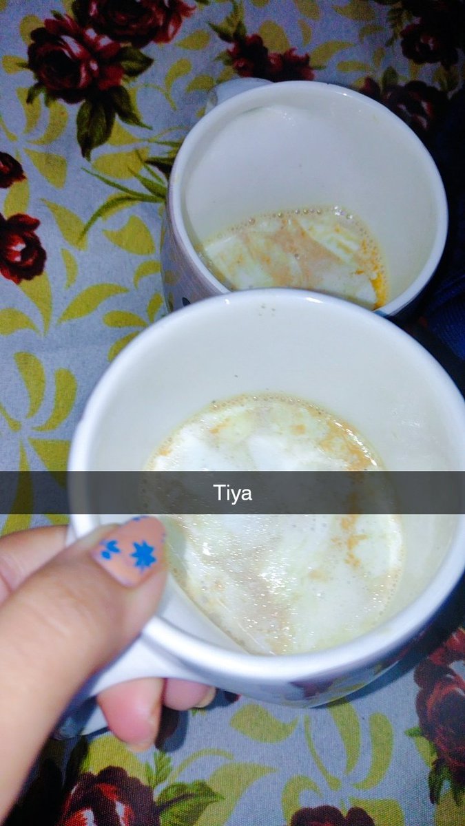 खुदगर्ज़ ज़माना है, चाय से याराना है। ☕🫀
#EveningTea 
#TiyazStyle #TiyazTea