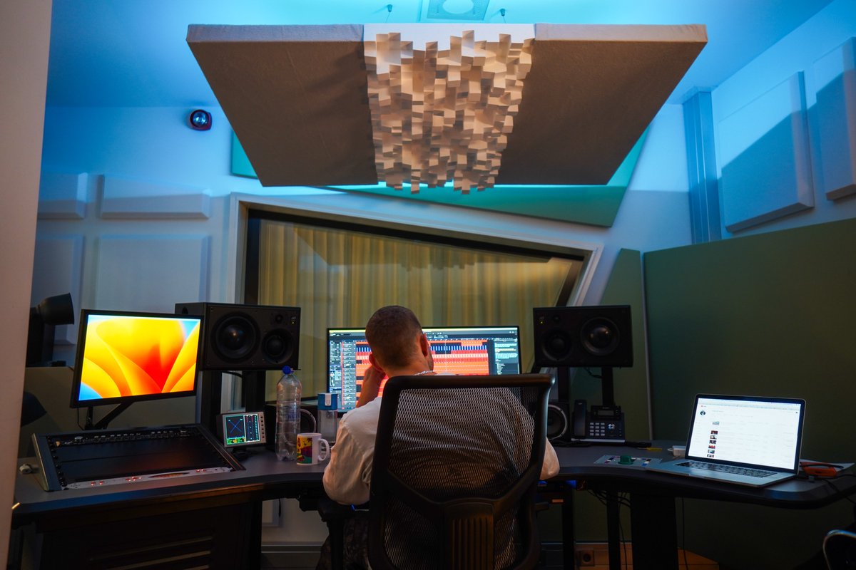 topformat's tweet image. The new year has only just started but we're already in full force. We can't wait to show you what we're working on in 2024!

#topformat #audioproduction #radiocommercials #recordingstudio #radioimaging #voiceactors