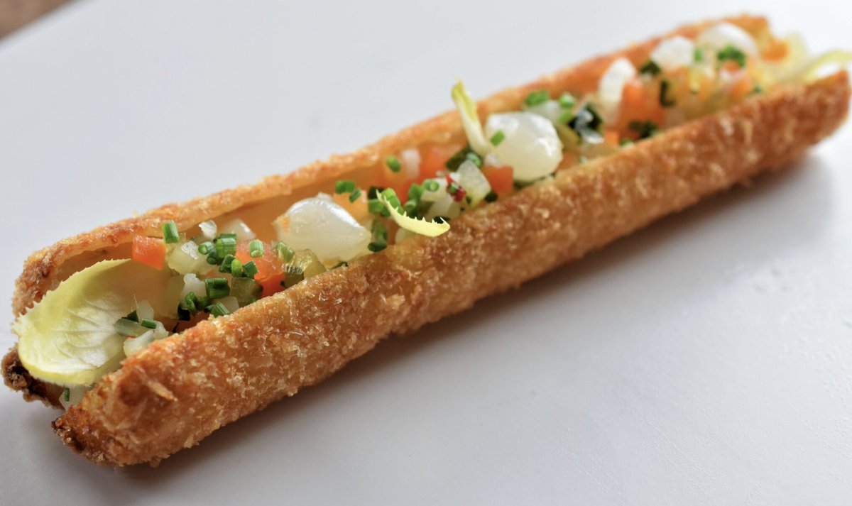 Tijd voor frikandel speciaal, maar dan anders. Dit moet je zien! Recept -> professionals.dutch-cuisine.nl/black-dog-frik…

#dutchcuisine
#nederlandsekeuken
#nieuwenederlandsekeuken
#hollandsesmaak
#lokaalgeproduceerd
#etenuitnederland
#nederlandseeetcultuur
#duurzaameten