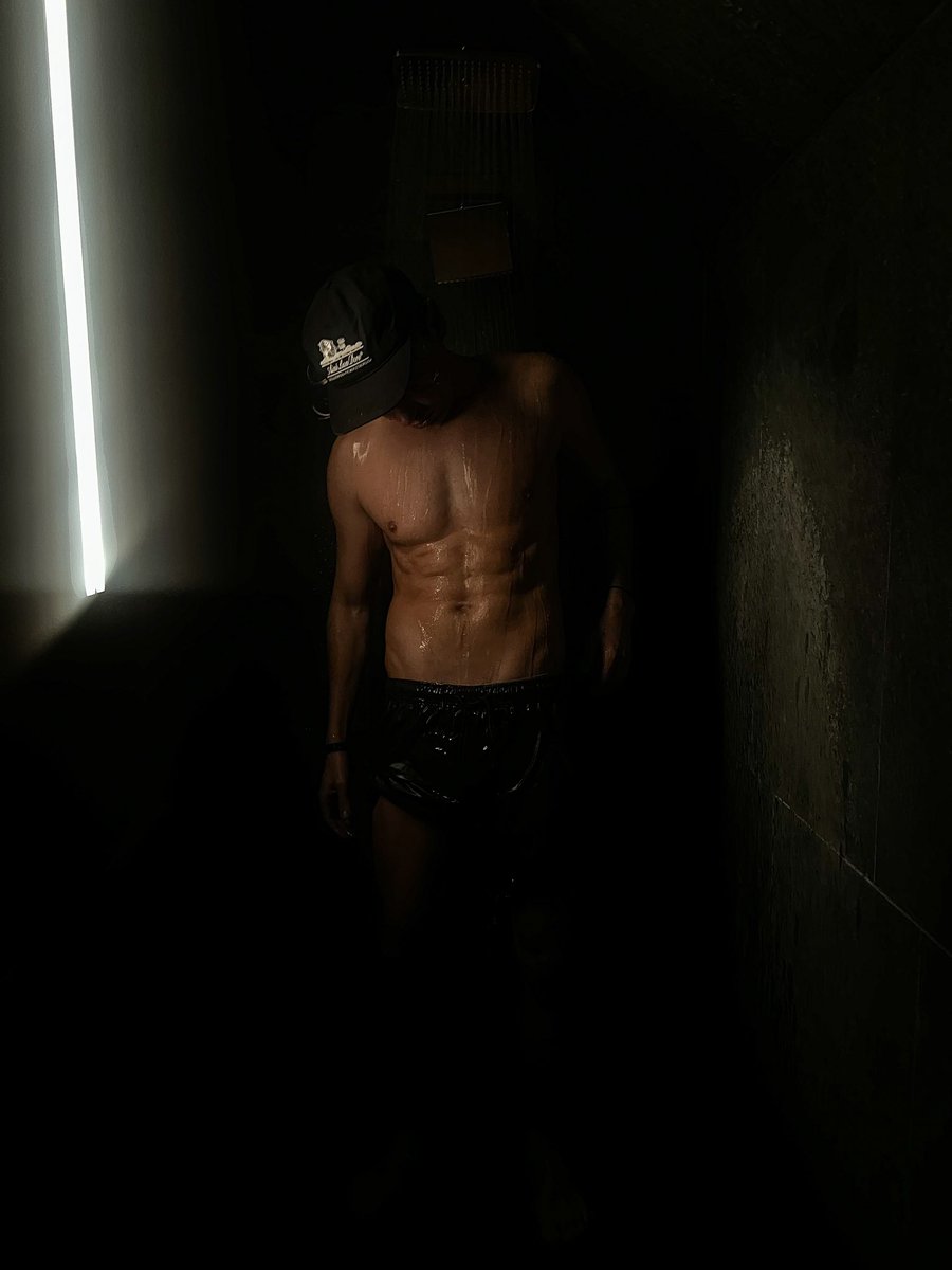 rayyysomething's tweet photo. #Happy2024 #sauna #wamsterdam https://t.co/7vmtwRJ1oN