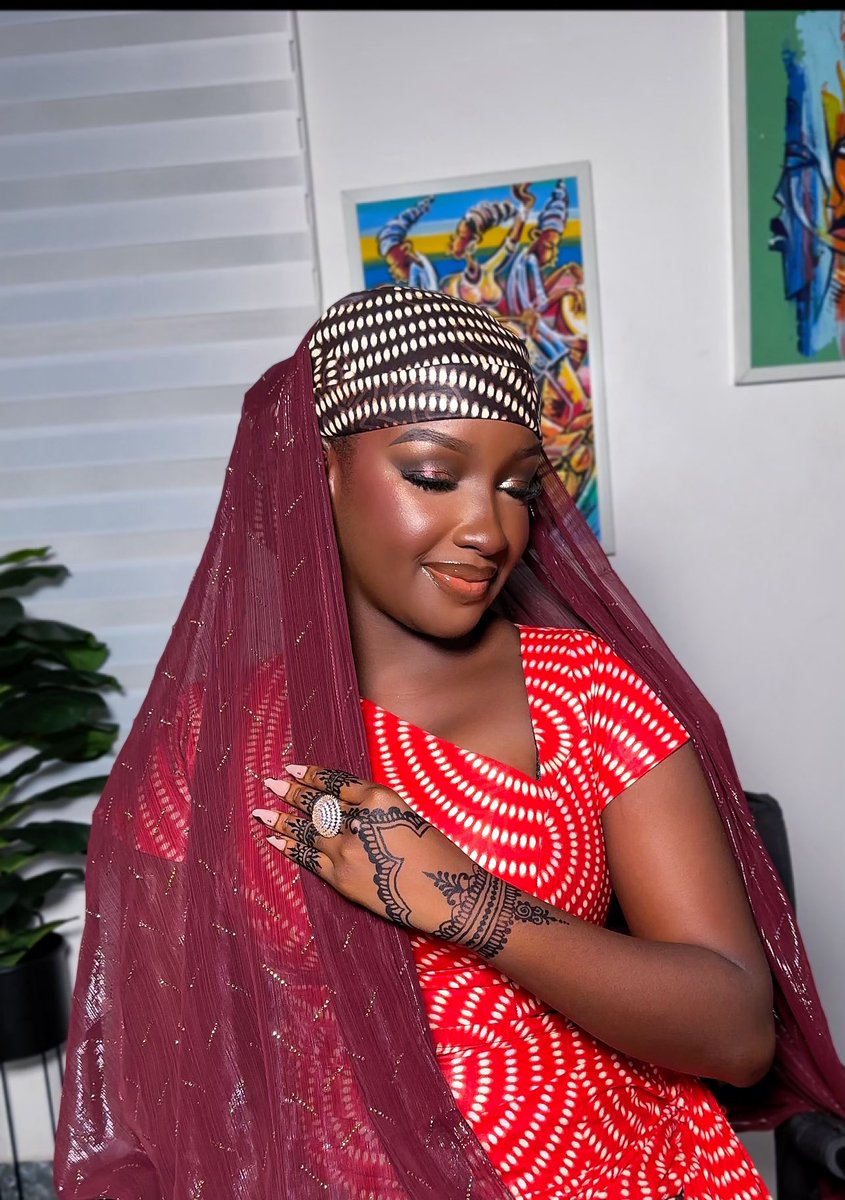 officialsaskay's tweet photo. Barka da Sabon Shekara✨ https://t.co/Th6yDtR1xC