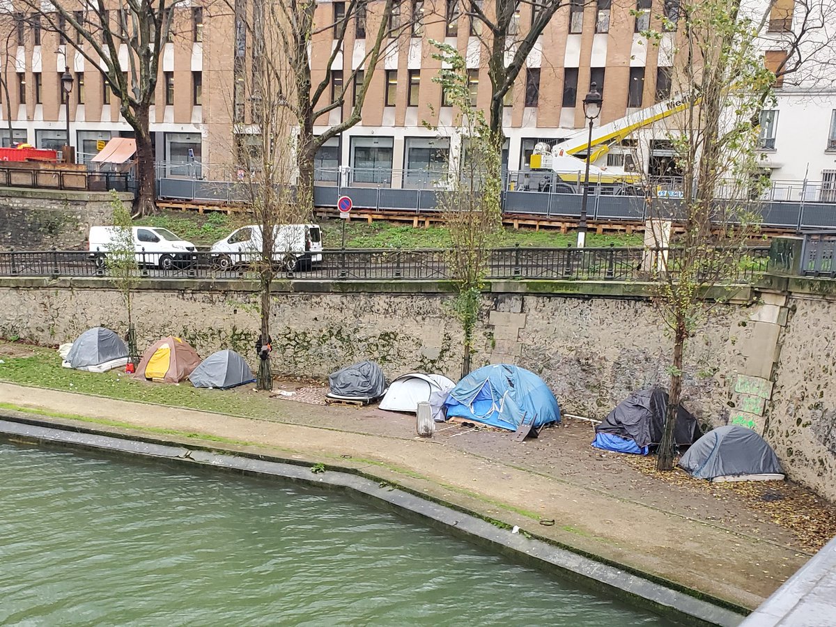 Quai Jemmapes 2/01/2023.
#canalsaintmartin
#Paris2024 
#jo