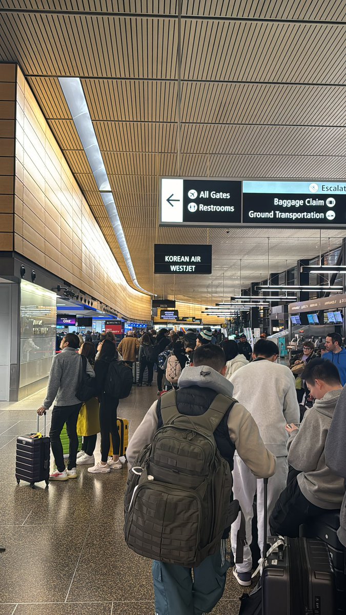 What is going on at SeaTac <a href="/Delta/">Delta</a> ?? Only 2 agents checking in all of our self-checked bags? 🤦‍♀️ So thankful I came very early!