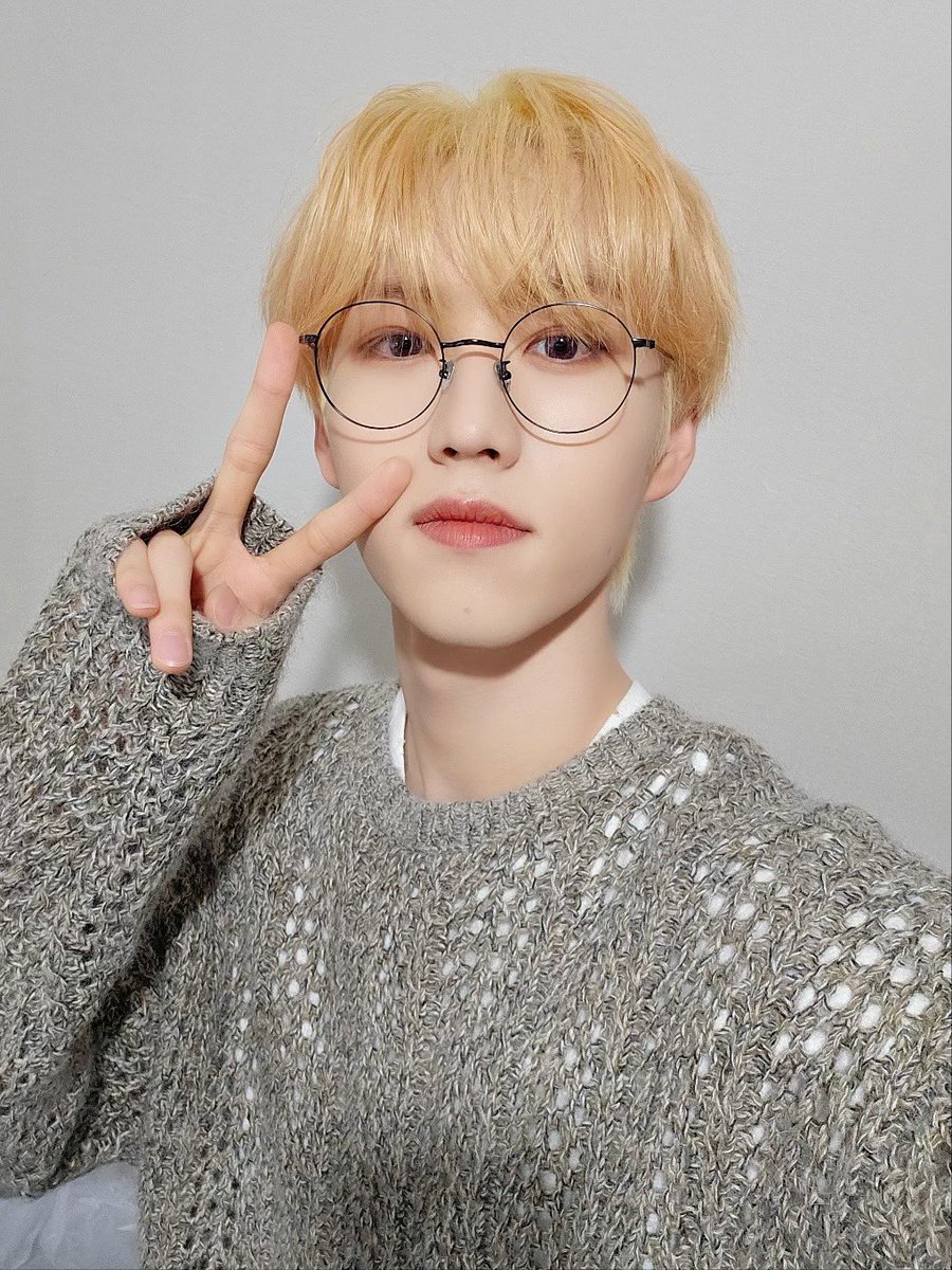 [#예왕]

책읽던 남자가 나야

#EPEX #이펙스 #YEWANG #예왕