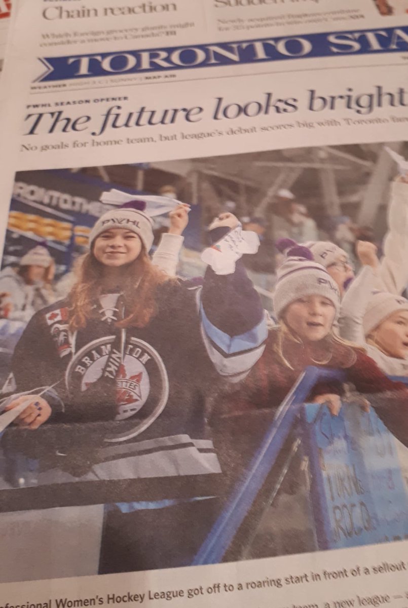 Wow. Front page of both the @globeandmail and @TorontoStar featuring @thepwhlofficial - in case you were wondering the gravity of this movement in women’s sports history. 🥹👏 #PWHL