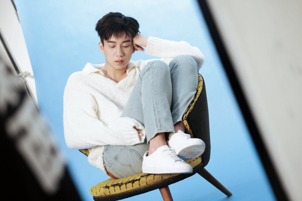 wzq_ge's tweet photo. [wzq - 24/01/02] Wang Ziqi 's studio weibo update 

1/2

#WangZiqi #王子奇 #WangGe #wzq_update #ChaseTheTruth #TheLoveYouGiveMe #OnceWeGetMarried #WinterandLion https://t.co/1f2QM5ewlC