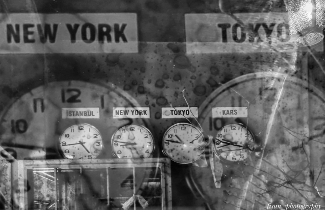 fisunphotograp1's tweet photo. #photo #bnwphotography #doubleexposure #time #clocks
#worldclocks
🕐🕜🕑🕝 https://t.co/zqGsUKuAlP
