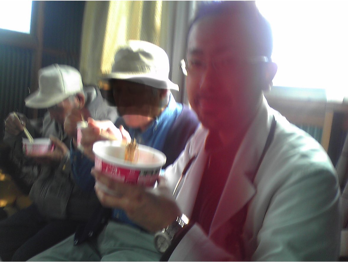 東北の震災。僕は直後に医療支援で現地に入りました。

でも…実は現場で本当に何も出来ませんでした。

たしかに津波被害は甚大でしたが、残念ながらほとんどの方々はすでに亡くなられていて、医療で救える命はほんのわずかだったのです。