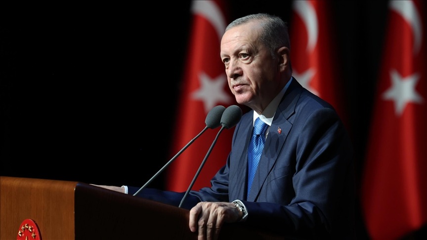 Cumhurbaşkanı Recep Tayyip Erdoğan: 'Türkiye dostlarının sayısını artırmaya devam edecek. Provokasyonlarla, art niyetli söylemlerle, ülkemizi bölgedeki ortaklarından, tarihi bağlarının olduğu kardeş ülkelerden koparma girişimlerinin farkındayız. Yaz aylarında turizmi baltalamaya…