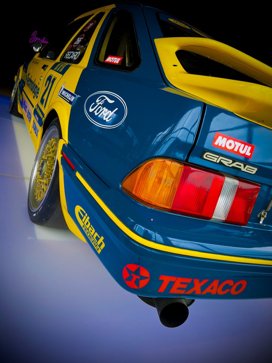 LucaPlaysHD's tweet photo. Guess the Car? :P
Foto von April 2023 aus dem Pace Museum ❤️
und Damit Frohes Neues Jahr euch ;D
#PACEMuseum #jpperformance #AutoMuseum #VintageCars #RacingHeritage #CarCulture #HeritageCars #ford #fordsierra #xr4 #1987fordsierraxr4tidtm01 https://t.co/eWad8opOvq
