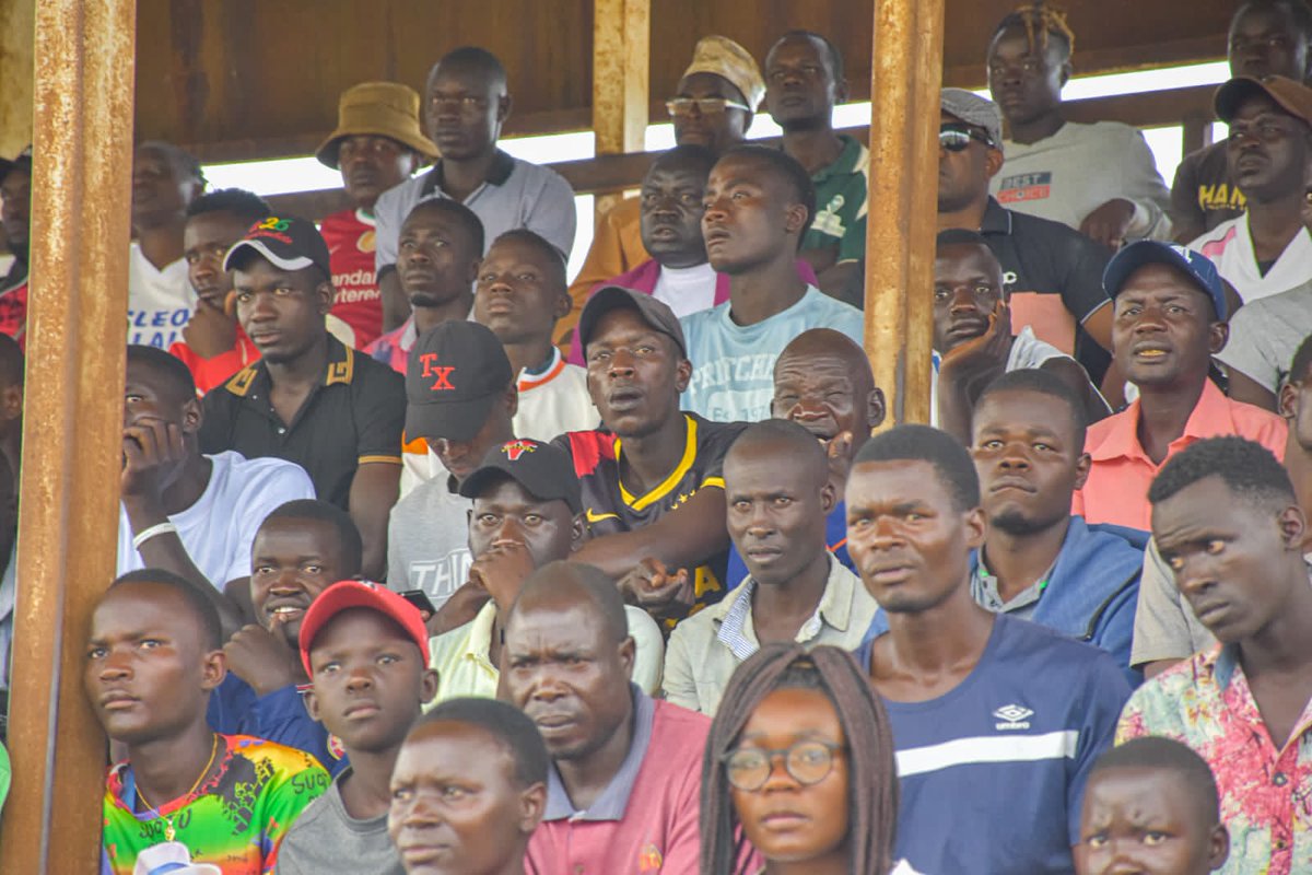 The 12th player is as passionate as ever. #CabinetSecretaryTrophy Ababu Namwamba Foundation Junior Stars Friendlies