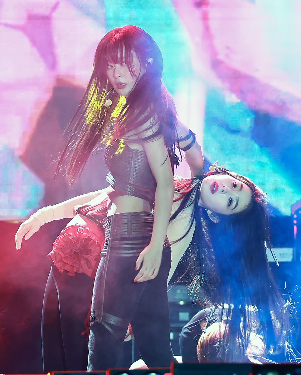 joohyunsama's tweet image. ⚔️🕸️🕷️⚫️                         👛🌷🍭🌸                        
🖤⛓️💀🐈‍⬛                         🍥🎀👚🩰
🎱🕷️🧷🤍                         🫧💖🍬💗
💣♟️♠️🗝️                         🌸🩷🍡🛼