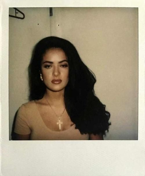 TheCinesthetic's tweet photo. Salma Hayek casting polaroid (1995) https://t.co/ZZREWSEtCC