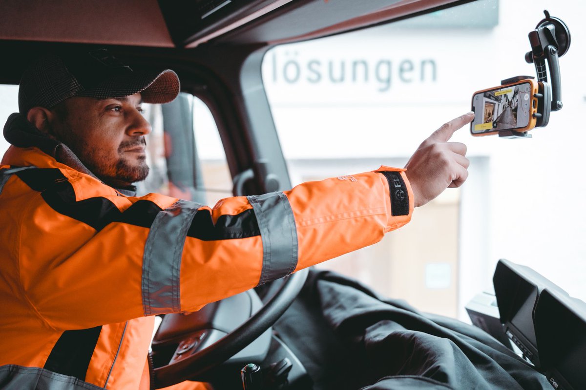 Menden, NRW: Ressourcensparende Straßenverwaltung durch das Umwelt- und Entsorgungsunternehmen Lobbe in Zusammenarbeit mit vialytics!🤝💪🏼

Zur Erfolgsgeschichte: bit.ly/3NDZ3w9

#smartcity #lobbe #infrastruktur #stadtentwicklung #menden #abfallwirtschaft