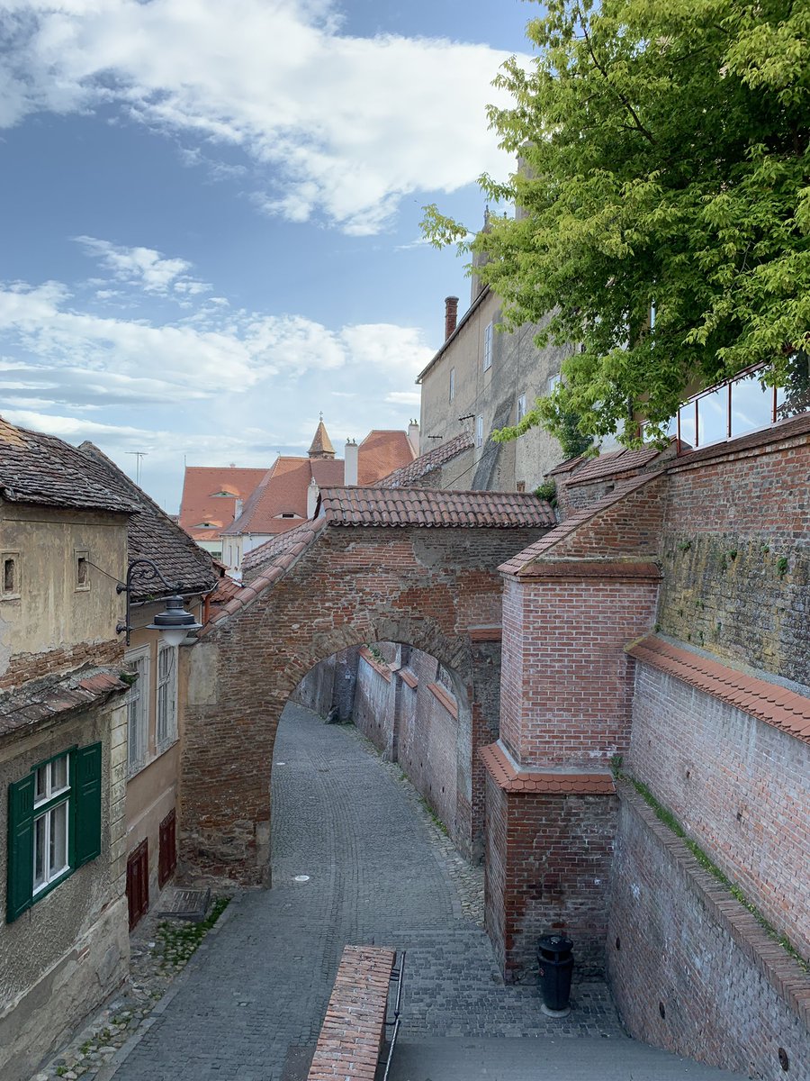 Traveling  2  Romania tweet media