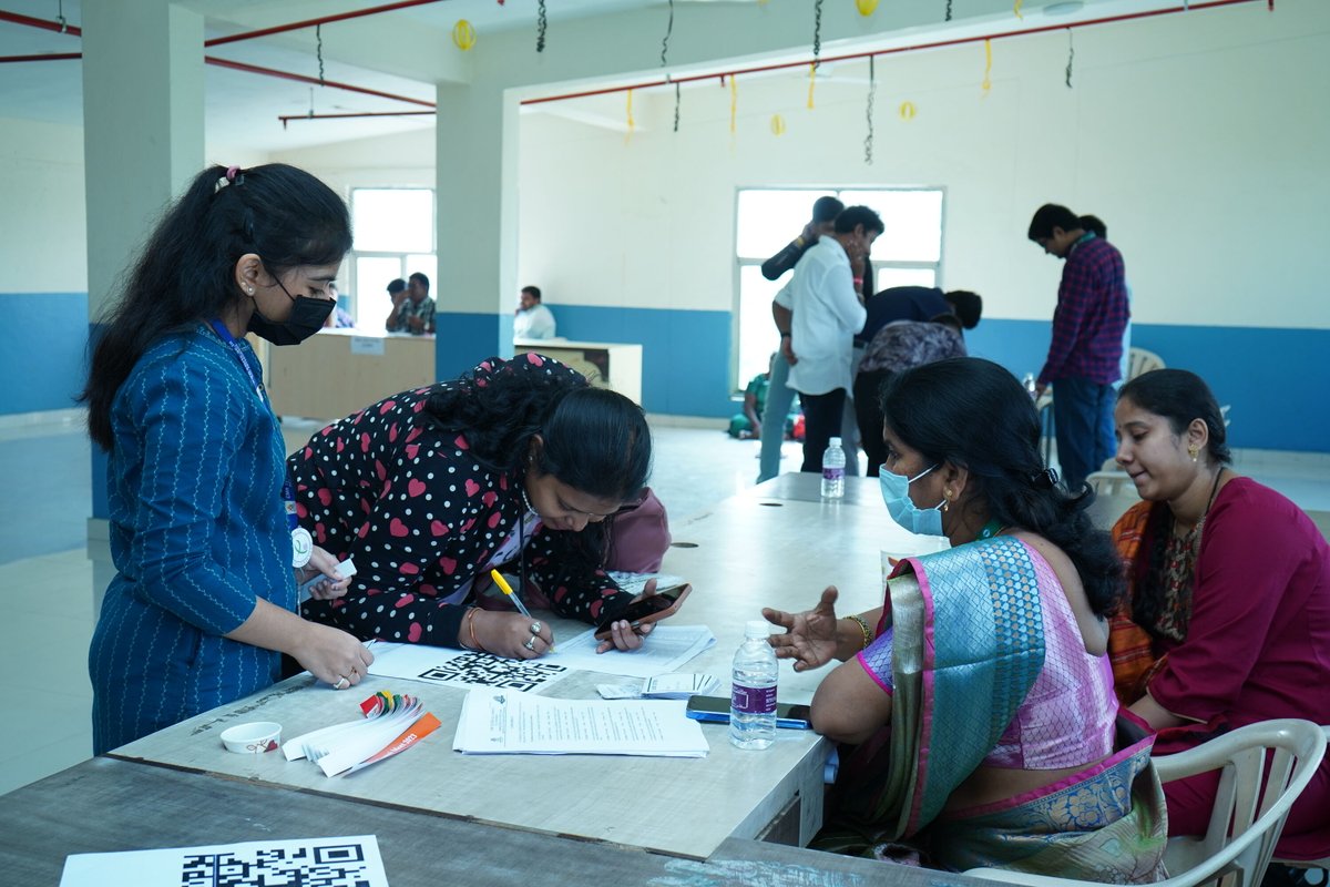 CMRTCofficial's tweet photo. Glimpses of Alumni Meet 2K23 at CMR Technical Campusππ
#CMR #CMRTechnicalCampus #CMRTC #AlumniMeet2K23 #CMRGroupOfInstituions https://t.co/lP2Nh7QnT7