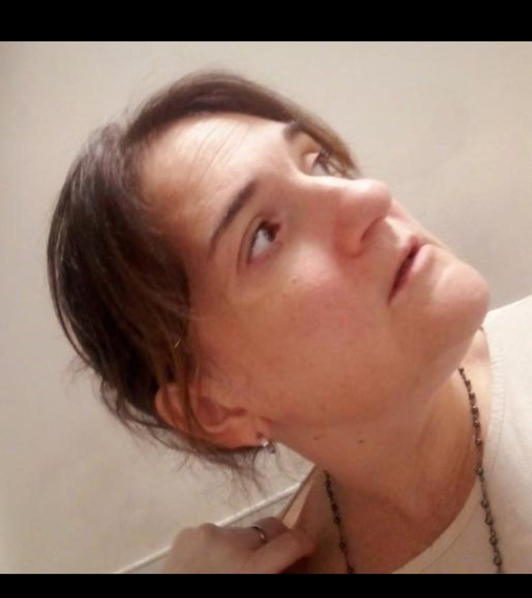 rfeguia's tweet photo. Gaby te nos fuiste muy rápido. Ahora descansa en paz y serás un ángel que cuide a tus amados hijos desde las estrellas Te Amamos!!! https://t.co/jcSCIoQ2sj