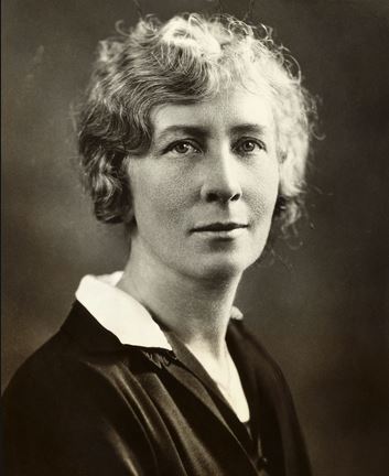 WESCentenary's tweet photo. Lillian Moller Gilbreth US #psychologist #industrialengineer pioneer of psychology in #timeandmotion studies. 1 of 1st #femaleengineers to earn PhD. 1st industrial/organisational #psychologist. Mother of 12 children. Joined @WES1919 1924 d. #OTD 2 Jan 1972 https://t.co/Sj6A9hs3RV https://t.co/YLmaSMBZ1p