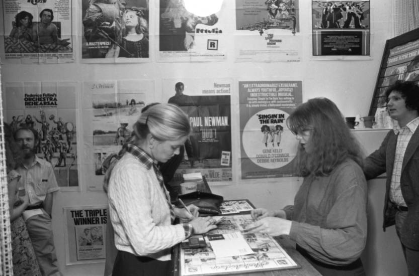 ColumbiaSCphoto's tweet photo. 1980-04-04: Customers purchase tickets at The Nickelodeon, a nonprofit movie theater operated by the Columbia Film Society. https://t.co/yFM2niai2c