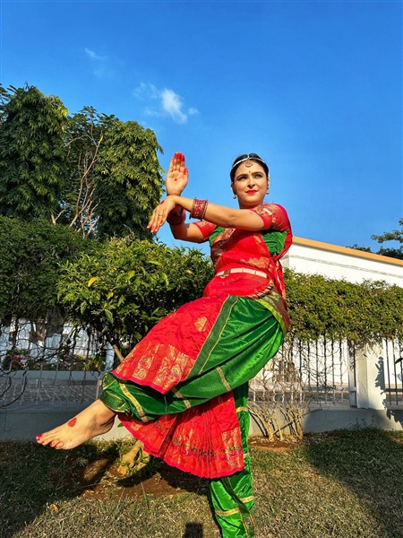 Actress @MadhurimaTuli19 is in her happiest element when she dances, gives us into her performance on 'Radha Kaise Na Jale'. @GraceSofas #gracesofa #Mumbai #gracesofaandentertainment #entertainmentnews @MadhurimatuliL @MadhurimaTuliFC @Sam73085698 gracesofa.blogspot.com/2024/01/actres…