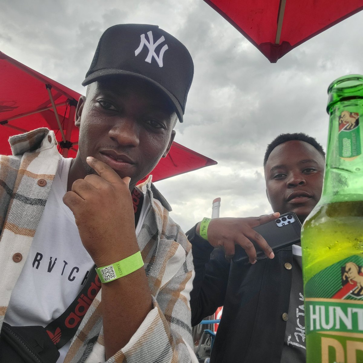 RVTCHET IN THE BUILDING <a href="/munch_sip/">Munch & Sip</a>

RVTCHET BE THE LABEL