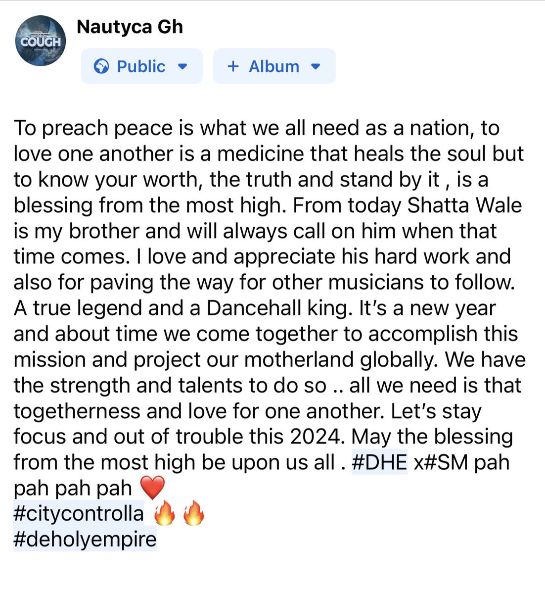 Love on the streets ❤️❤️
#deholyempire