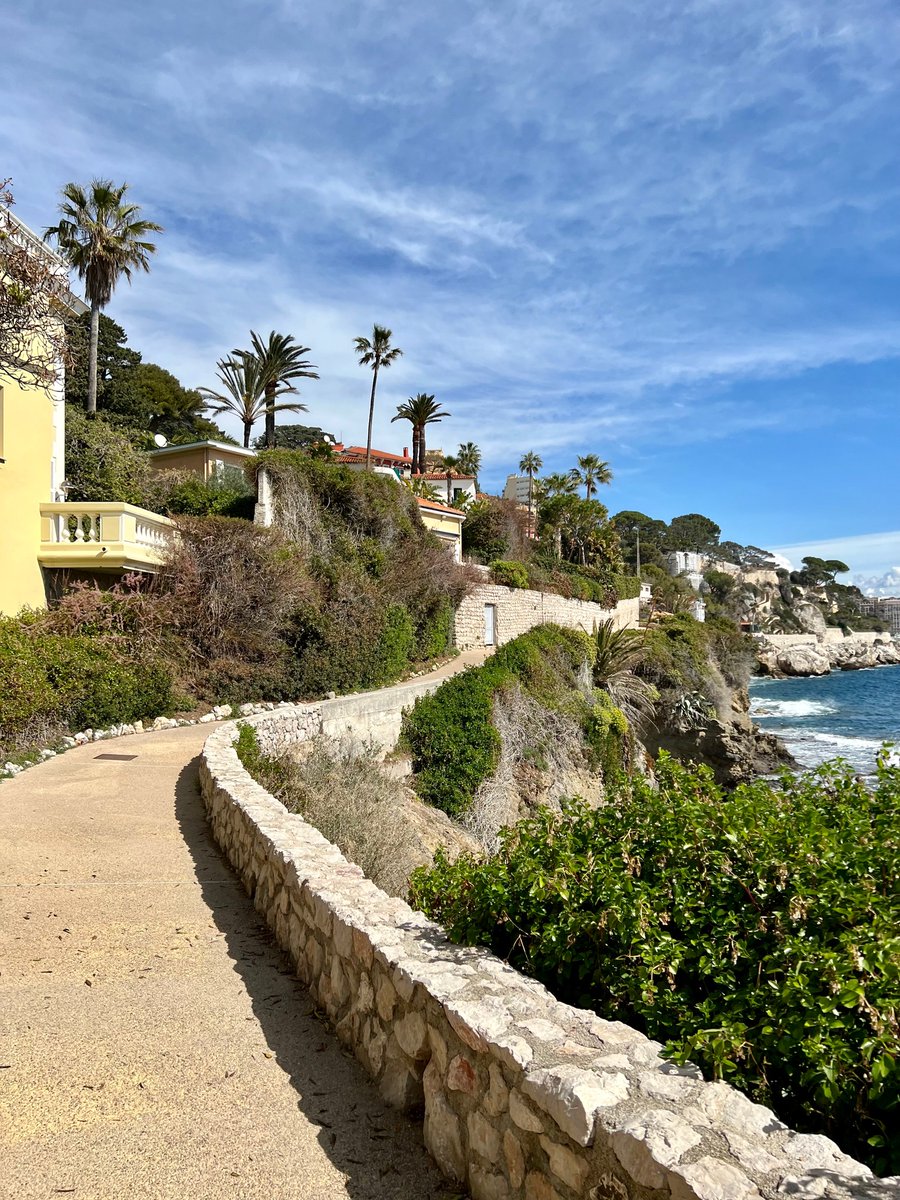 ExploreNCA's tweet photo. [Article @Le_Figaro]

Soleil généreux, évènements festifs, lieux culturels d'exception : pas de doute ...  l'hiver est la bonne saison pour visiter Nice Côte d'Azur !
Parcourez les idées de visites de Florence Donnarel 👇
https://t.co/jG5yazxsPB

#ExploreNiceCotedAzur https://t.co/9ZNTRdERhY