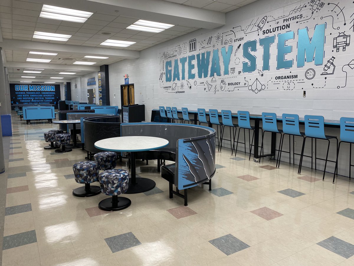GatewaySTEM's tweet image. STEM upgrade complete: Cafe furniture looks amazing! 👏🏽