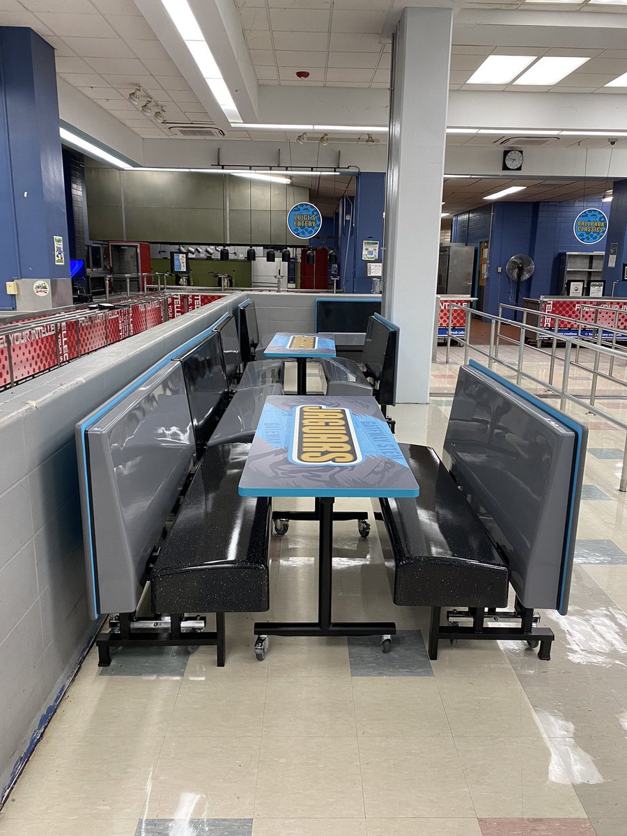 GatewaySTEM's tweet image. STEM upgrade complete: Cafe furniture looks amazing! 👏🏽