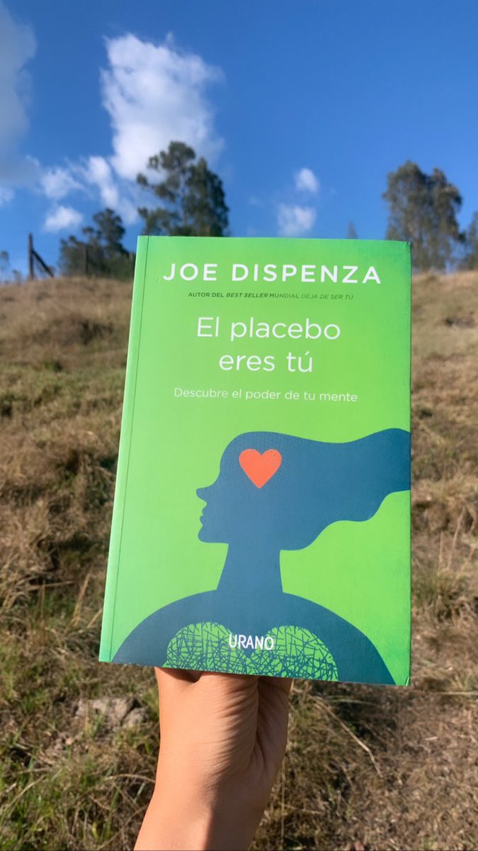 Carito709's tweet photo. Inicie el 2024 leyendo esté espectacular libro… súper recomendado https://t.co/nTVJXQ07mm