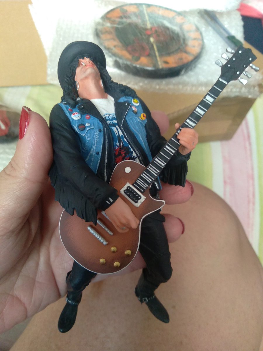 ingridmiler's tweet image. #Slashdot #gunsandroses