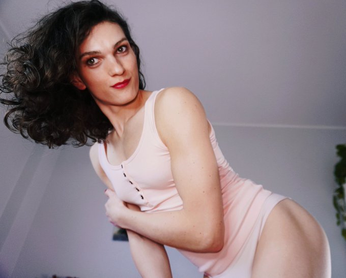 Hello 😘 let's have fun 👉 https://t.co/l8KNrYtEBT https://t.co/88wIppsqAI<a href="/tag/mvsales"class="tags"><span>#mvsales</span></a>