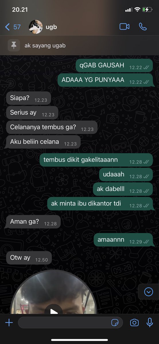 fikarpan's tweet photo. Diem yh kalyan!! ni alasan kenapa aku keliatan kecintaan bgt sama dia 😀 https://t.co/pDVBu6TdV5