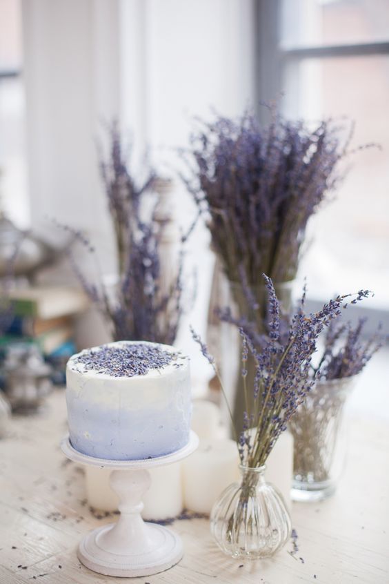 vermilIionmoon's tweet photo. Knock knock @lantsovheart ! 
Your secret Sankt Nik is here!  
A gift has been delivered to you!  🙌🎁
A message from the sender:  
"Something to remind you about your childhood. Also, so you won't lack of stock of lavender." 
#SecretSanktNik https://t.co/qFUtgkYy2t