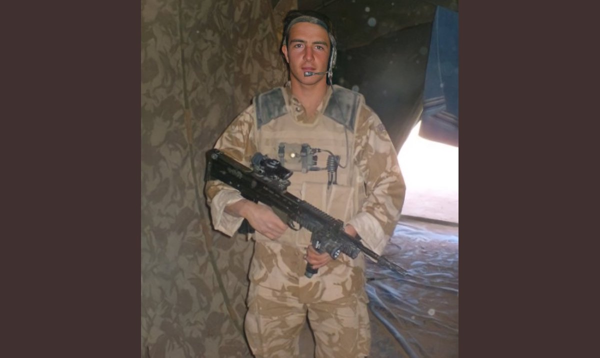 KeyserSosse's tweet photo. 3rd January, 2010

Private Robert Hayes, aged 19 from Burwell, Cambridge, and of 1st Battalion The Royal Anglian Regiment, was killed by an IED blast whilst on a security patrol near Check Point Paraang, Nad e-Ali, Helmand Province 

Lest we Forget this brave young man 🏴󠁧󠁢󠁥󠁮󠁧󠁿 🇬🇧 https://t.co/my0xeLPO8E