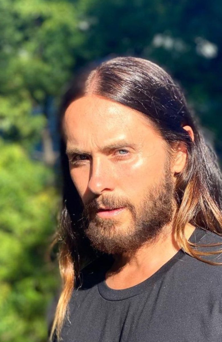 LuZipper's tweet photo. Напомните пожалуйста, чью кровь надо пить, чтобы в 52 так выглядеть? Я для друга спрашиваю https://t.co/9FeZBkh8Co