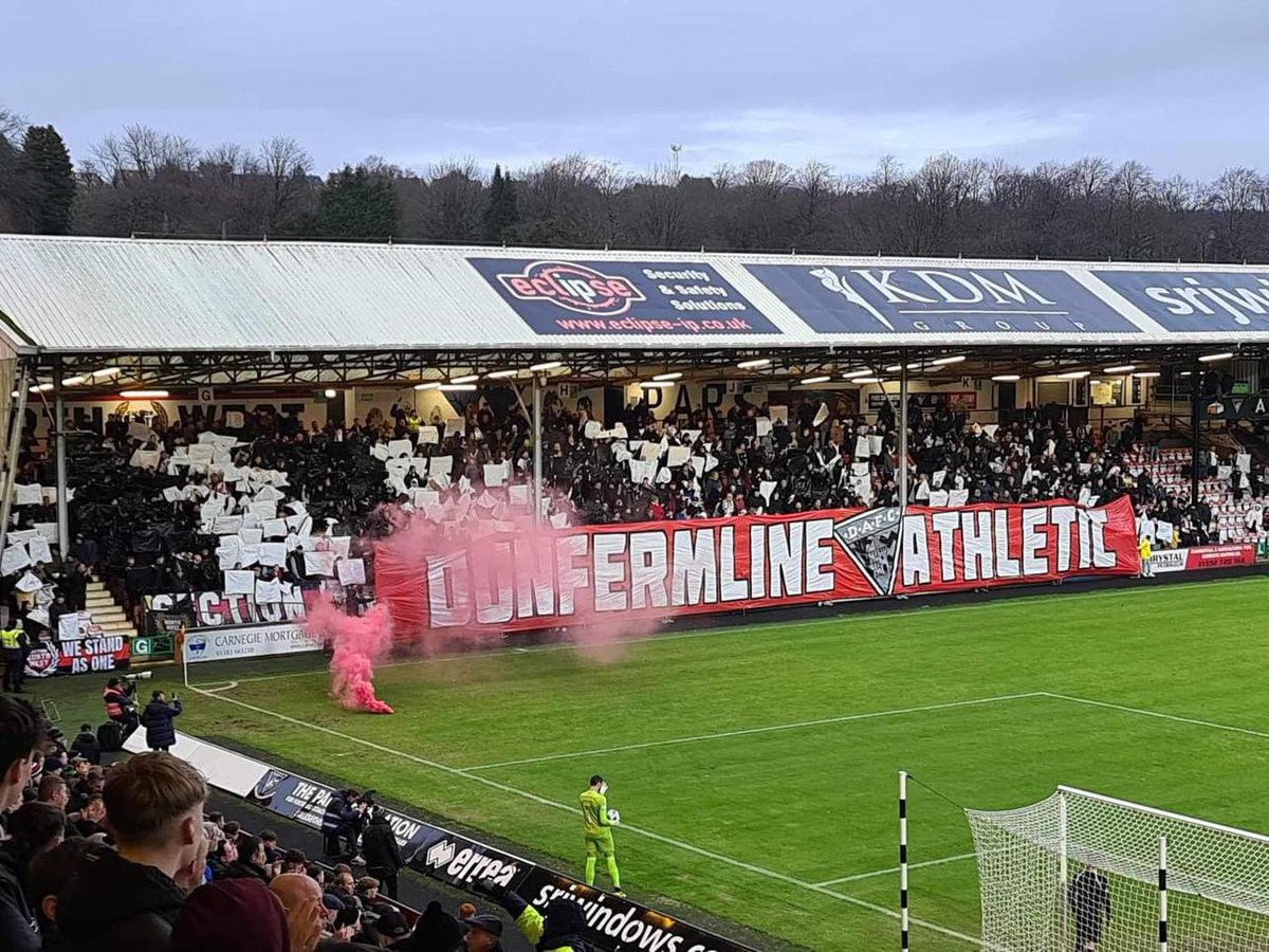scotsawaydays's tweet photo. Dunfermline fans display today at home v Raith

@officialdafc https://t.co/znswru2If1