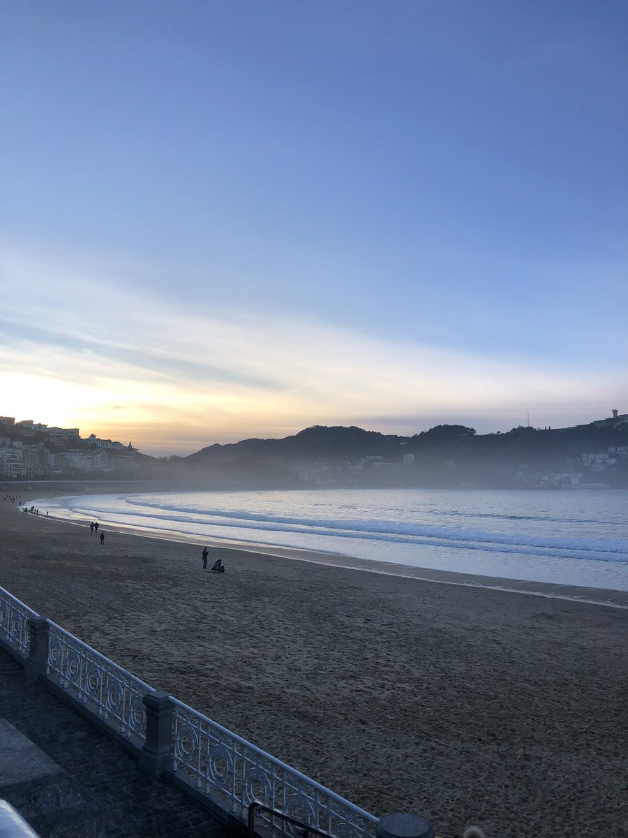 Hike #1 A good start of the year walking 12 km on some iconic beaches in the Basque Country:  Zarauz, Ondarreta, La Concha.